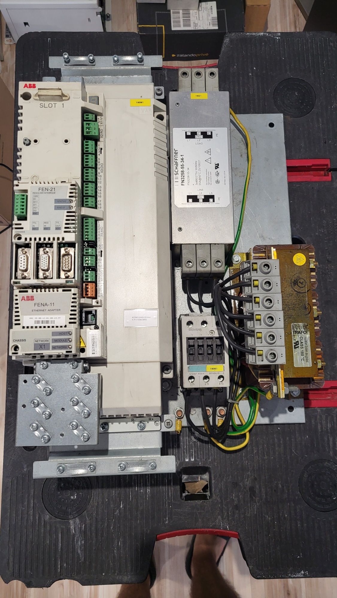 Falownik ABB ACSM1-04AS-031A-4-+K473+L516