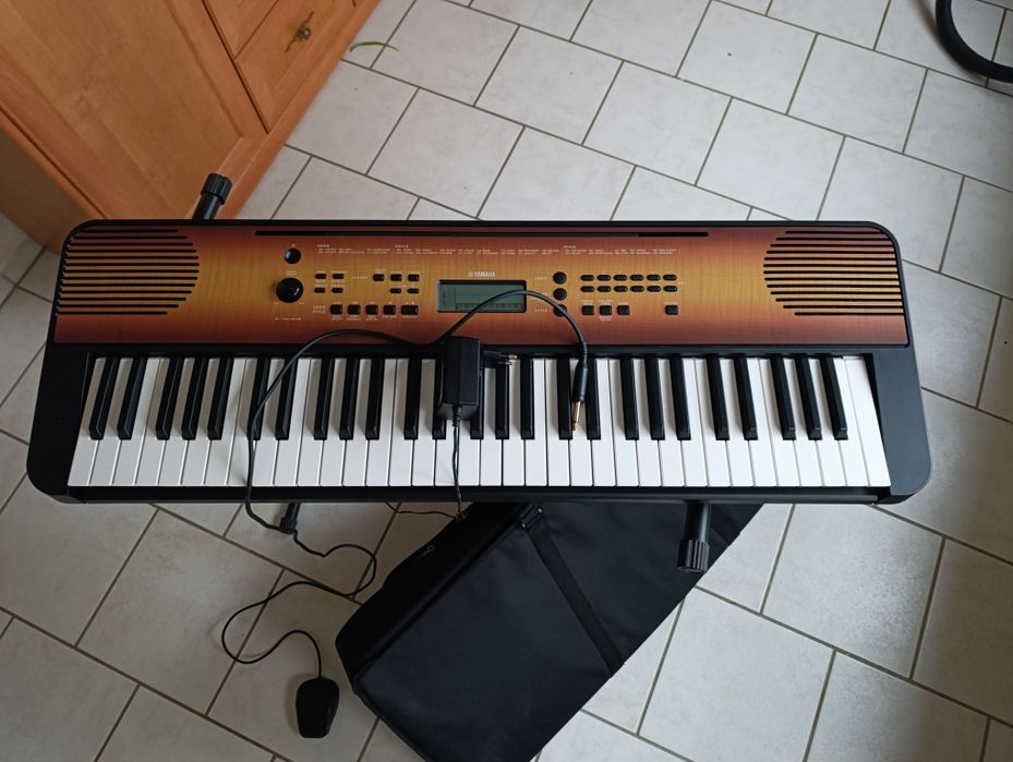 Yamaha PSR-E360MA