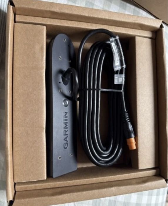 Przetwornik GARMIN GT56UHD-TM