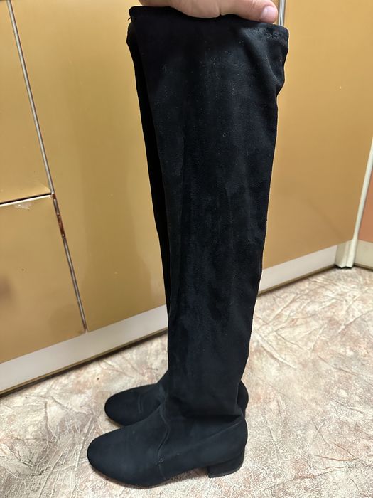 Продам жіночі замшеві сапожки