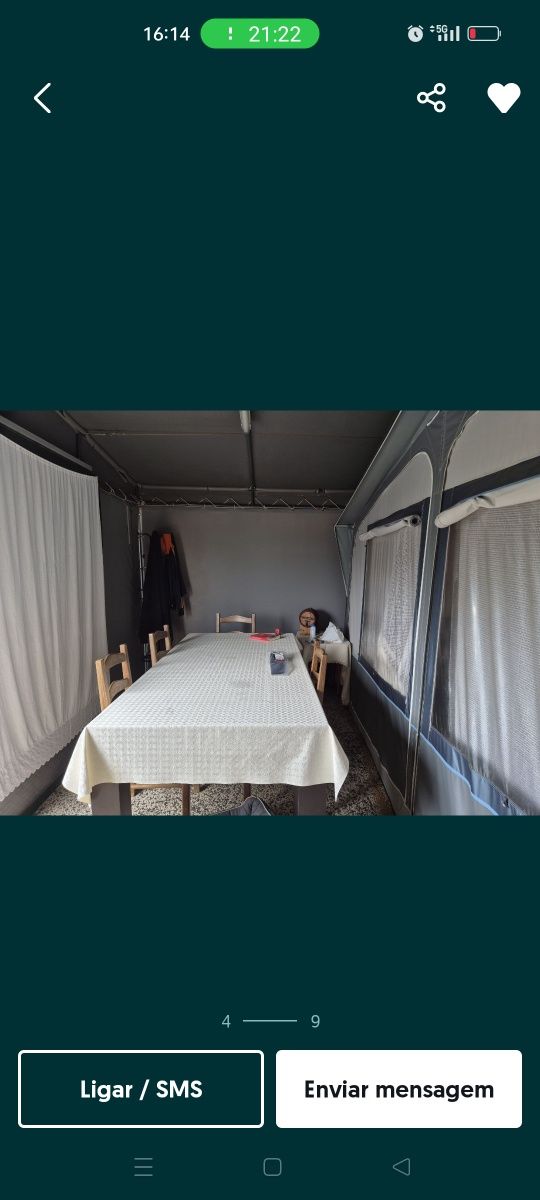 Mesa de sala em Madeira