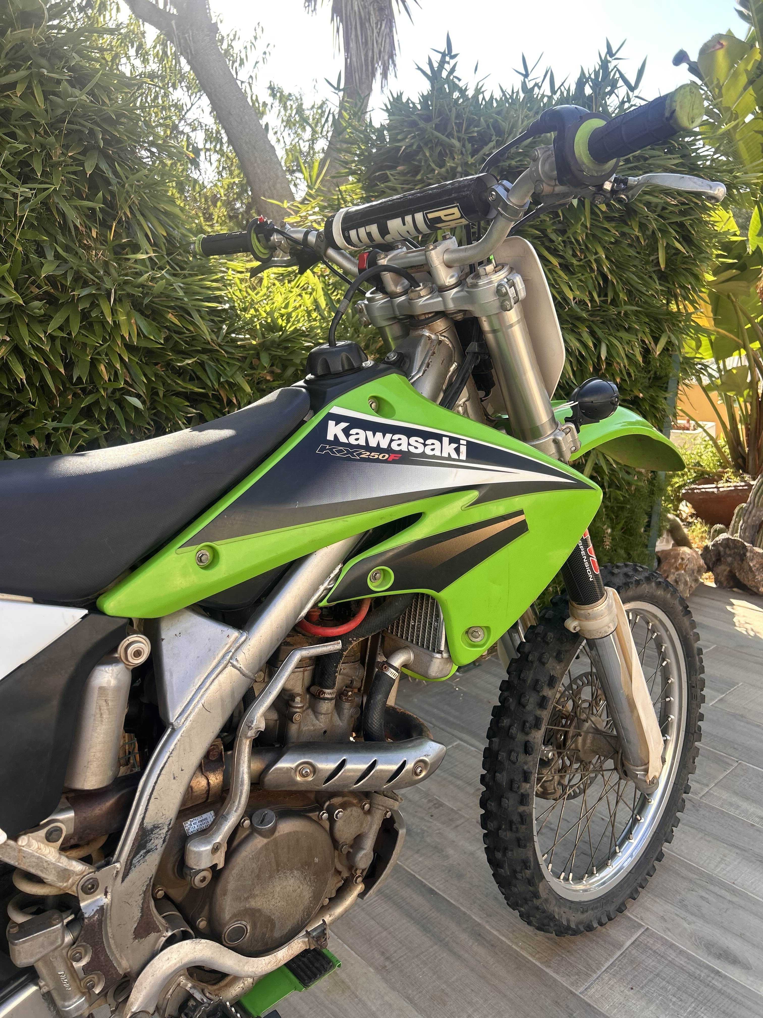 Kawasaki 250 KXF Matriculada.
