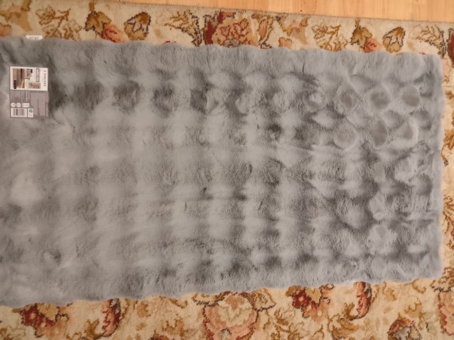 Puszysty dywan 60/115