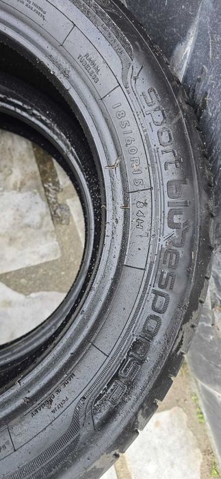 2 X  Pneus Dunlop 185/60 R15