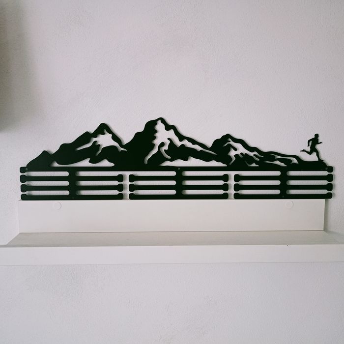 Wieszak na medale biegacza górskiego