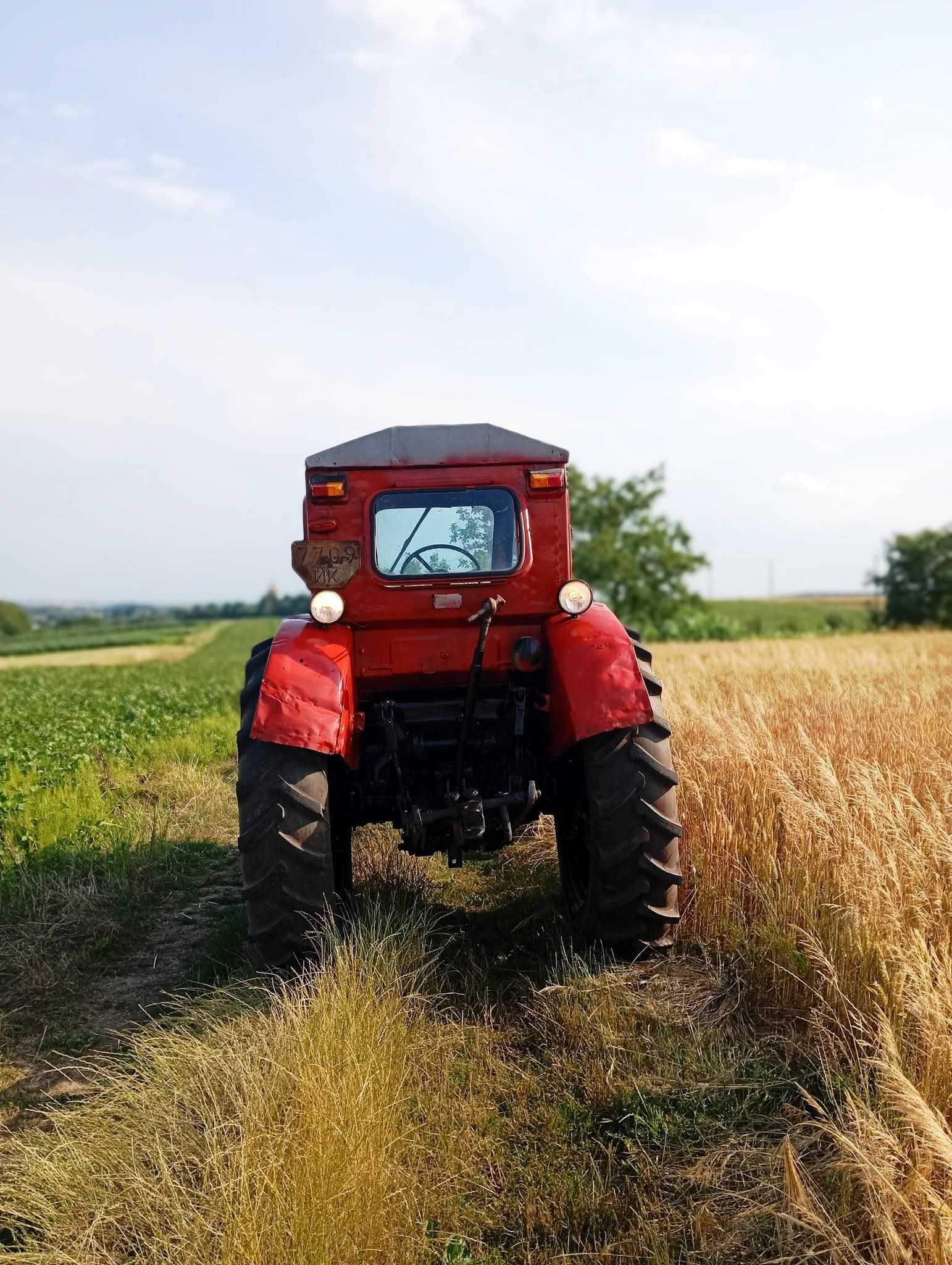 Продаю Т40АМ.В хорошому стані.
