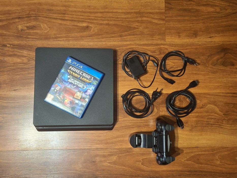 Konsola Ps4 SLIM + GRA