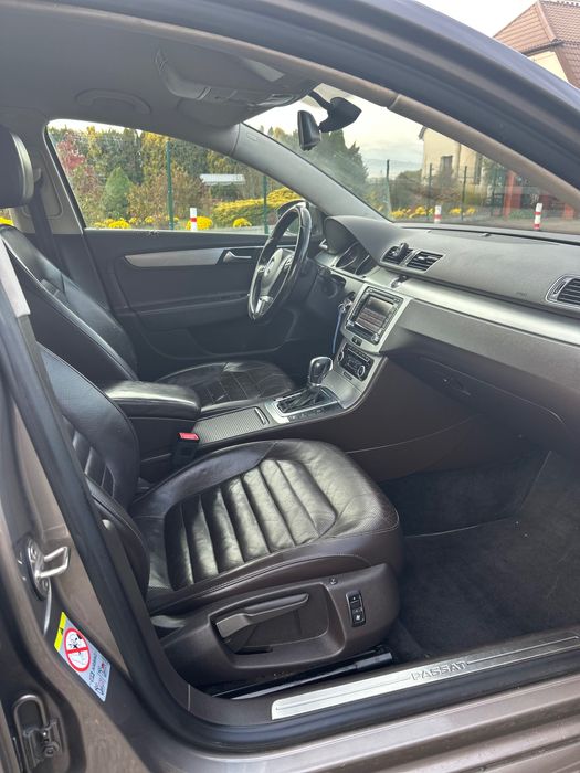 Volkswagen Passat B7 2011 Rok 2.0 diesel