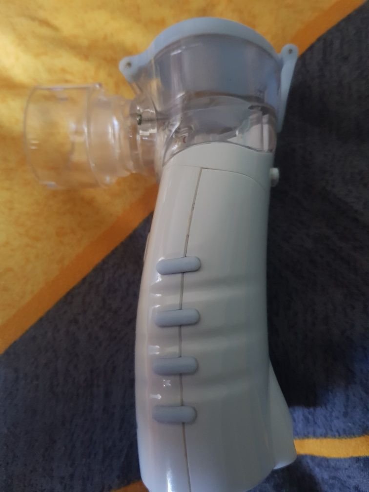 Inhalator firmy Intec