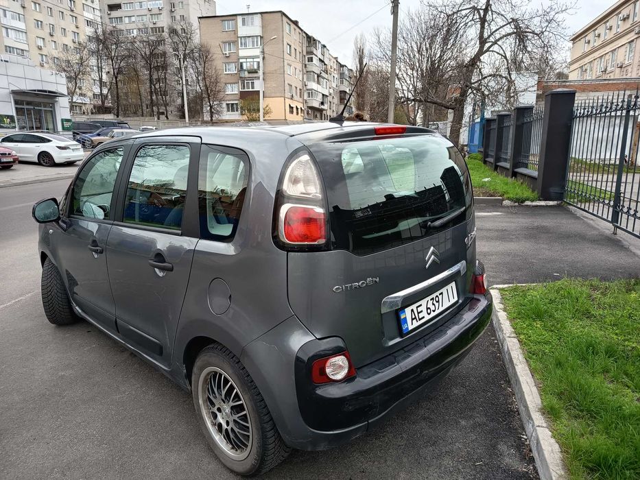 Продам Citroen Picasso 2011, 1.6
