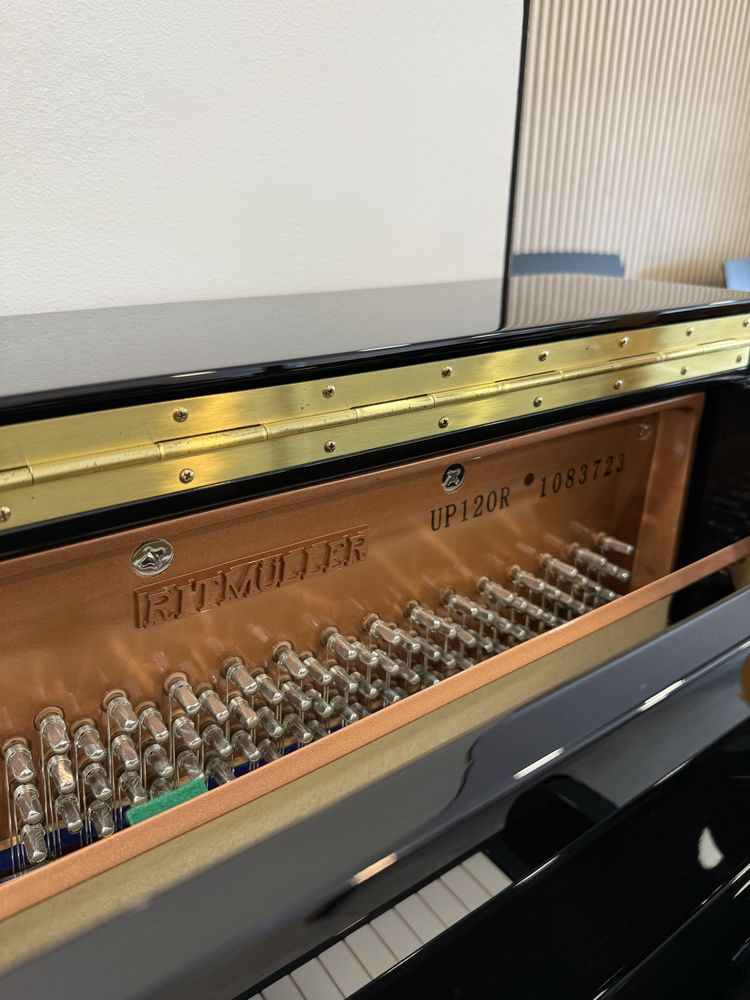 Piano Vertical Ritmuller UP120R