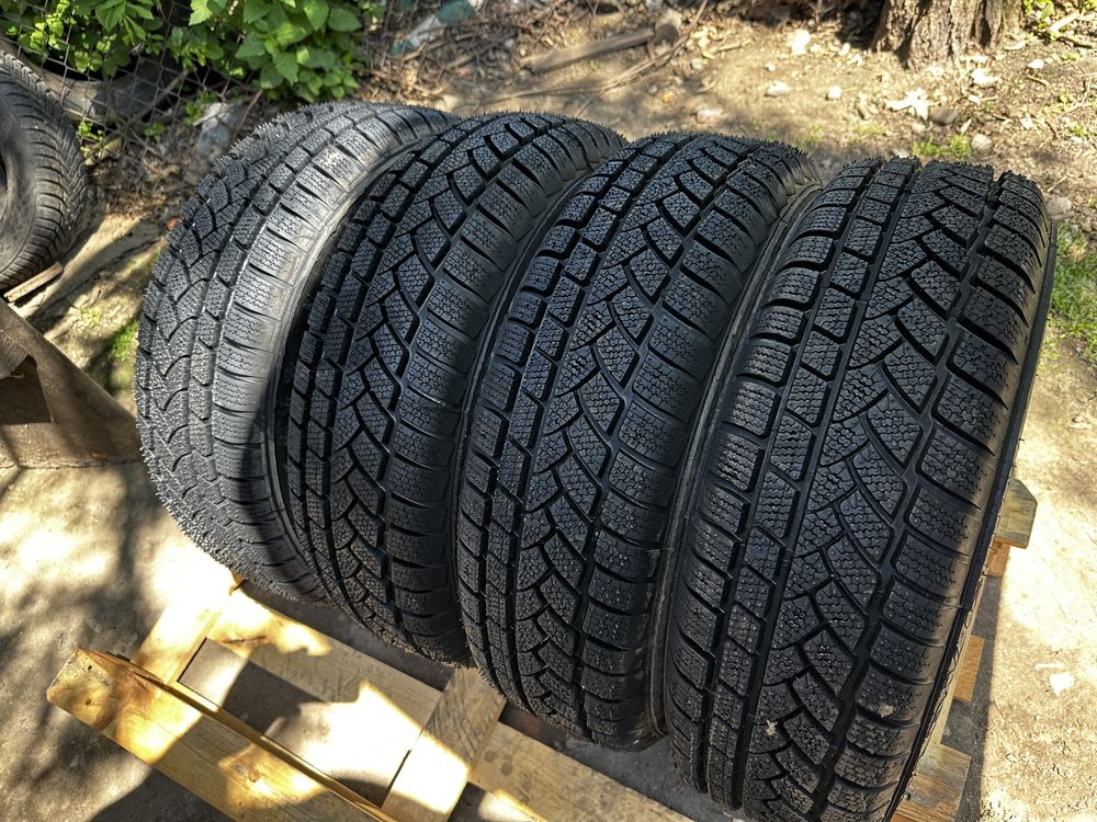 Шини нові розпродаж склада 195/65 R15 болото , всесезон