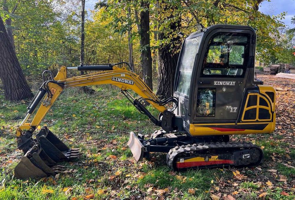 Minikoparka Kingway M17 1.7t joystick kabina rozsuwane gąsienice
