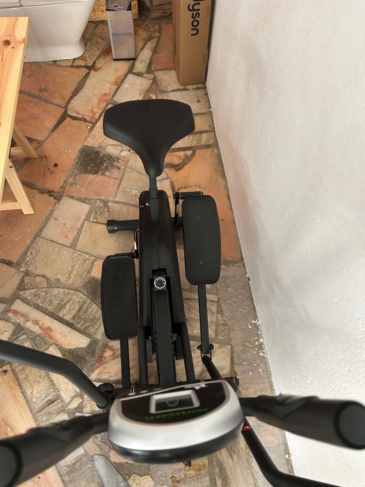 Bicicleta Elíptica / Bicicleta Ergométrica Semi-Nova