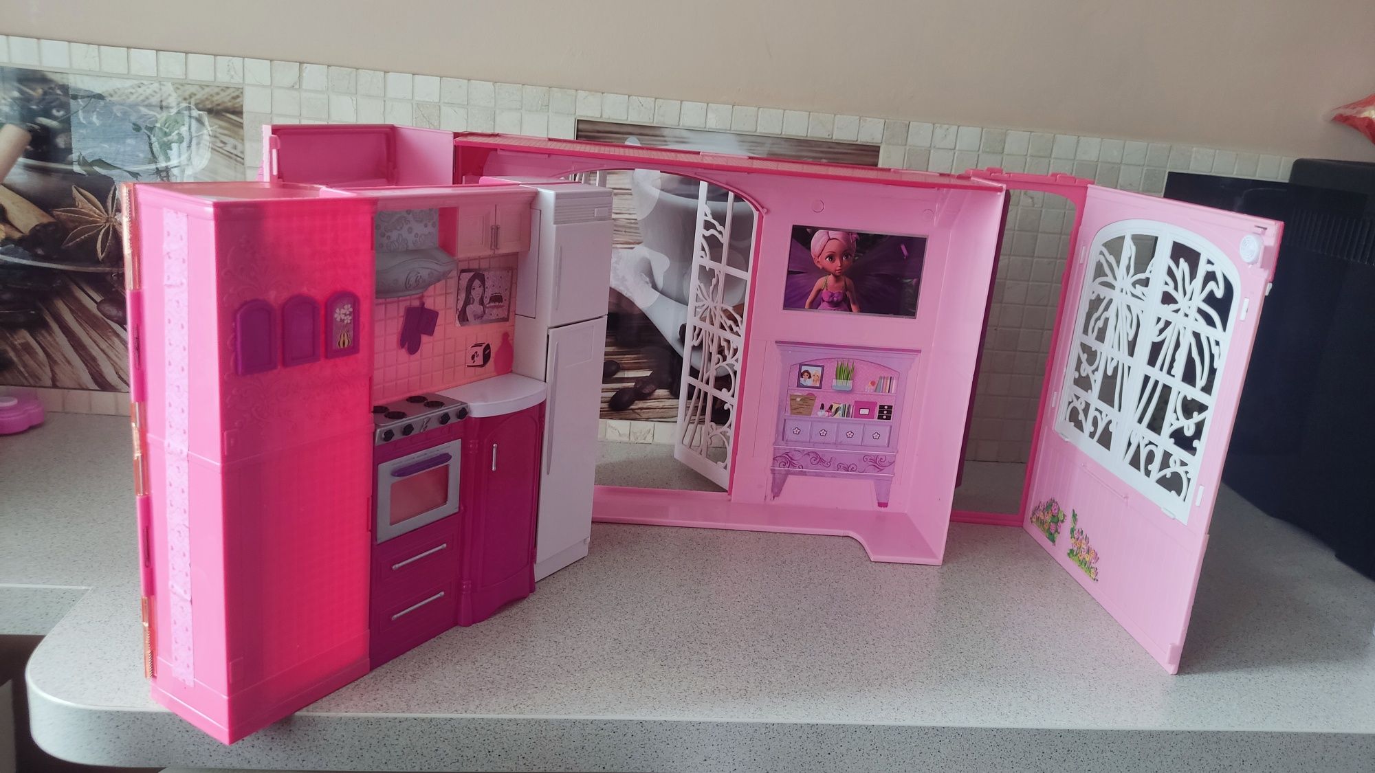 Piękny domek Barbie