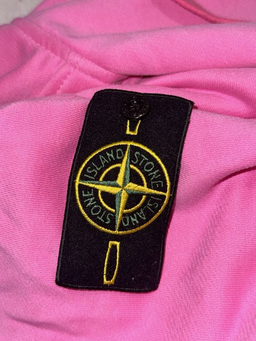 Stone Island.