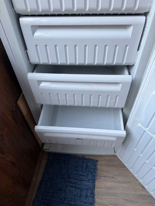 Морозільна камера Indesit