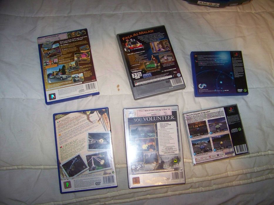 lote de 34 jogos de pc + 1 jogo PS1 + 4 jogos PS2