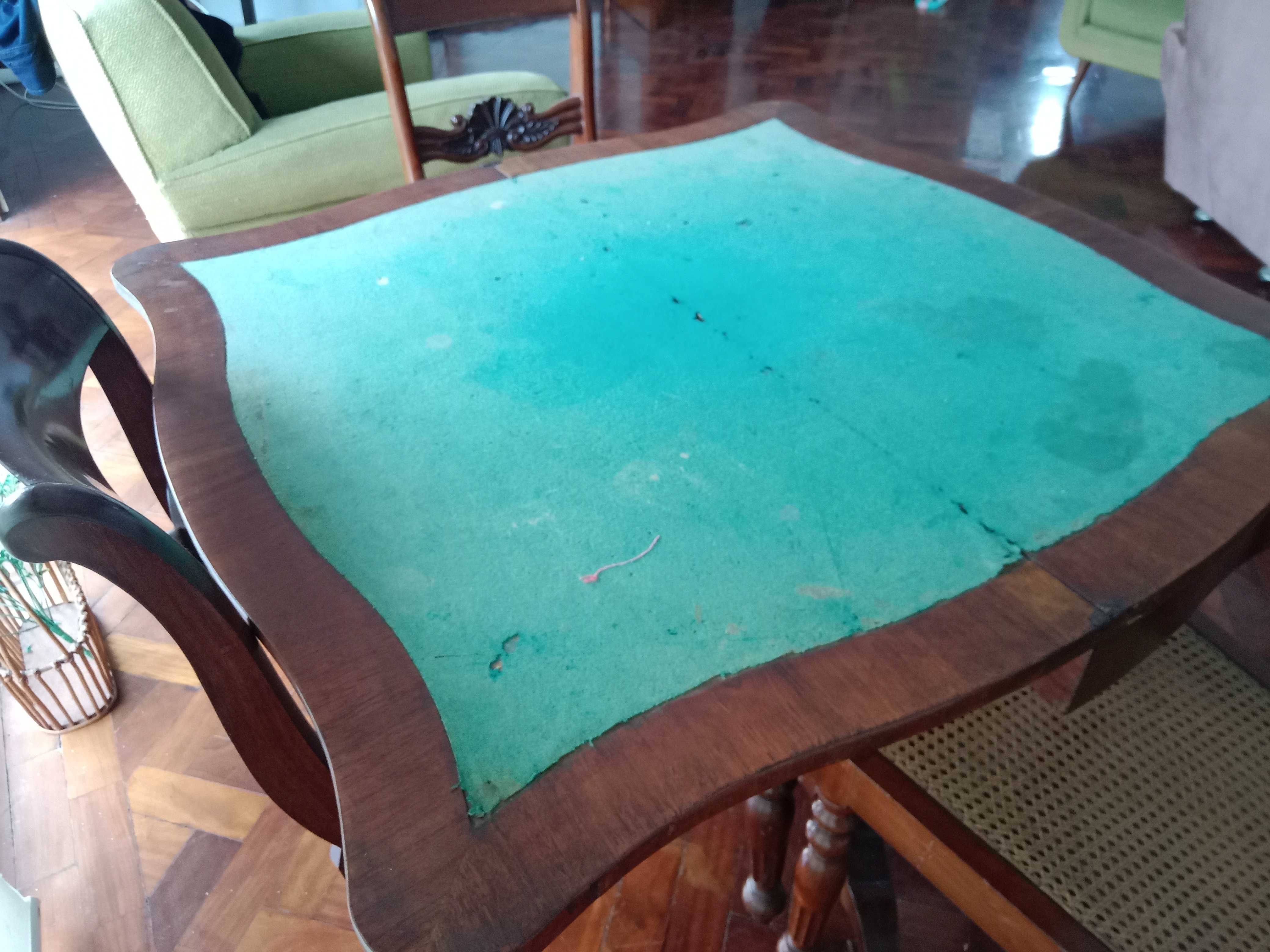 Mesa de Jogo Lomberny