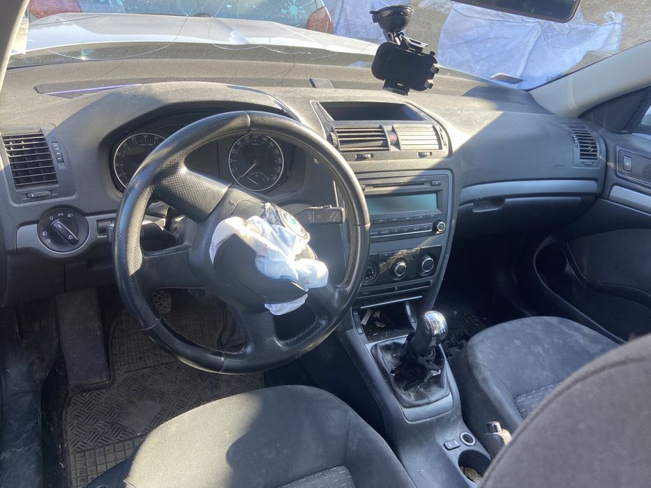 Na części Skoda Octavia II silnik 1.9 TDI BXE skrzynia JCR lakier LA7W