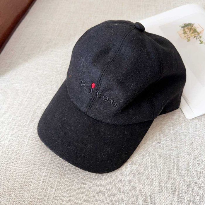 Продам Новую кепку Kiton кашемир мужская сезон осень зима