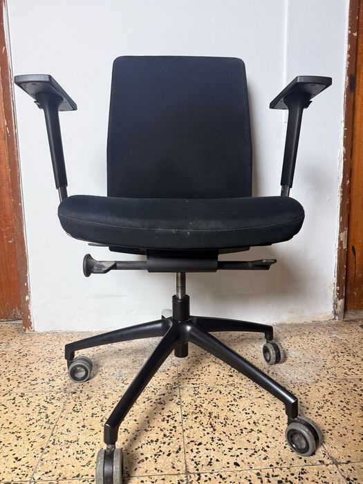 Vendo 2 cadeiras de MESA DE COMPUTADOR