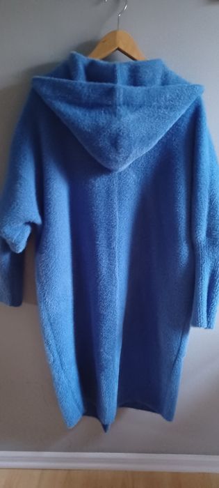 Płaszczyk wiosenno-jesienny z kapturem