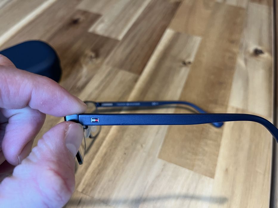 Okulary do czytania Tommy Hilfiger z soczewkami 0,5