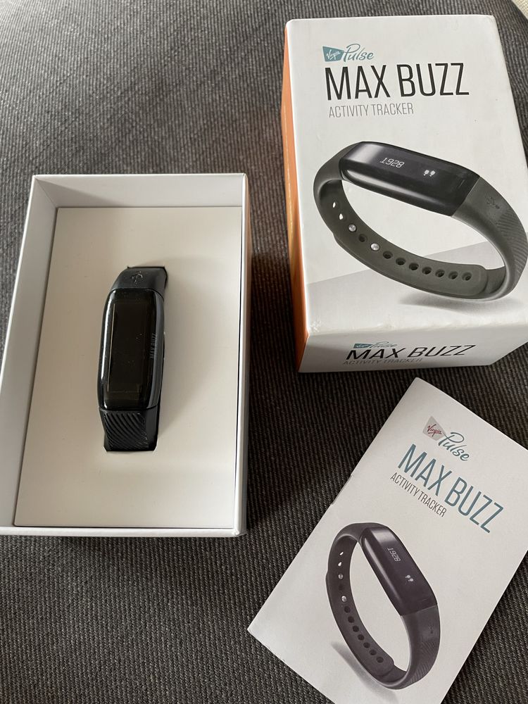 Smartwatch activity tracker zegarek opaska Max Buzz