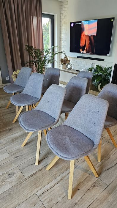 Designerskie Krzesła tapicerowane kubełkowe