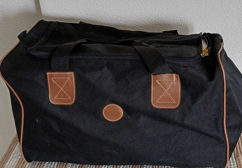 Saco de viagem preto