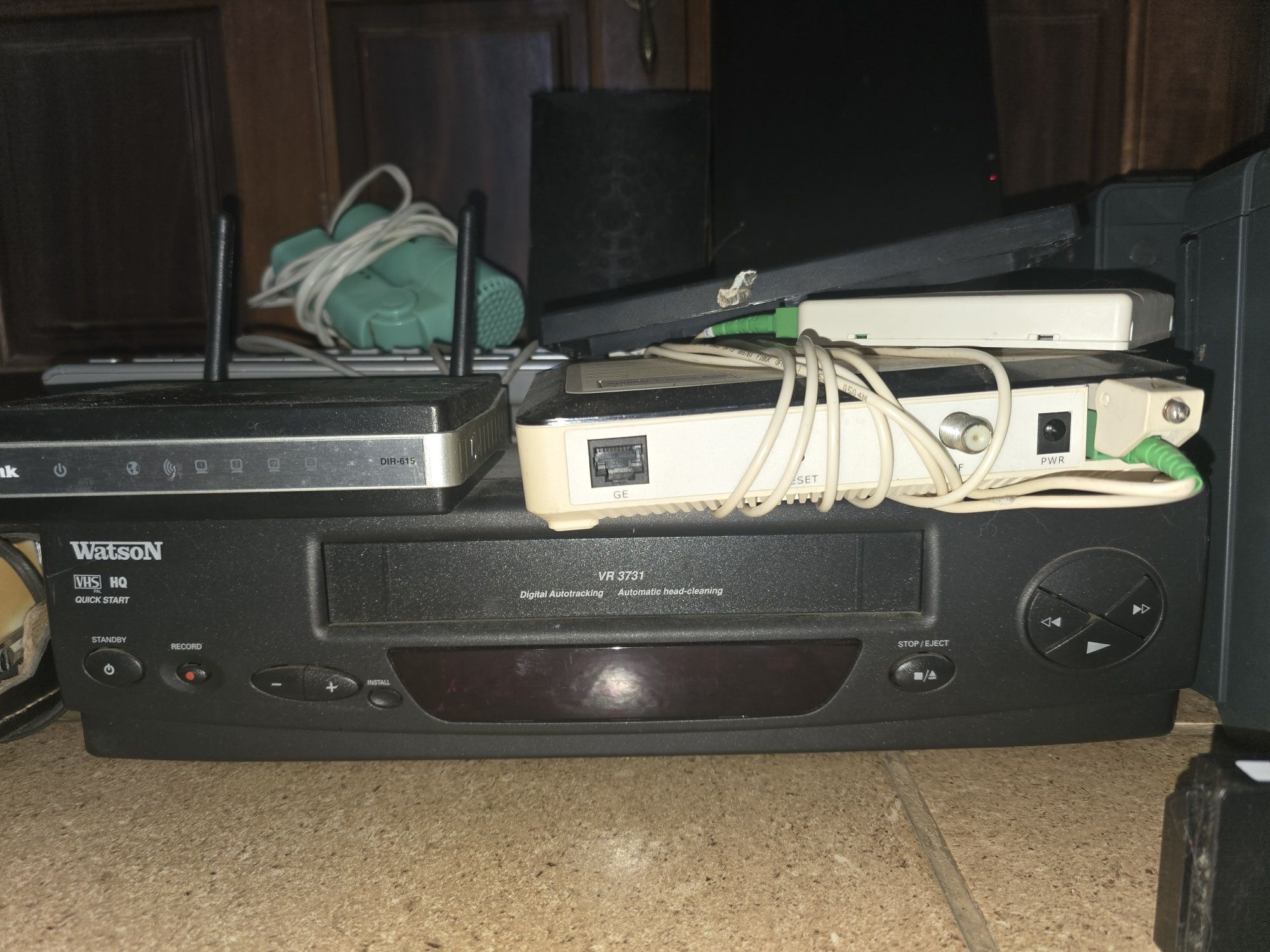 Conjunto Artigos Electrónicos