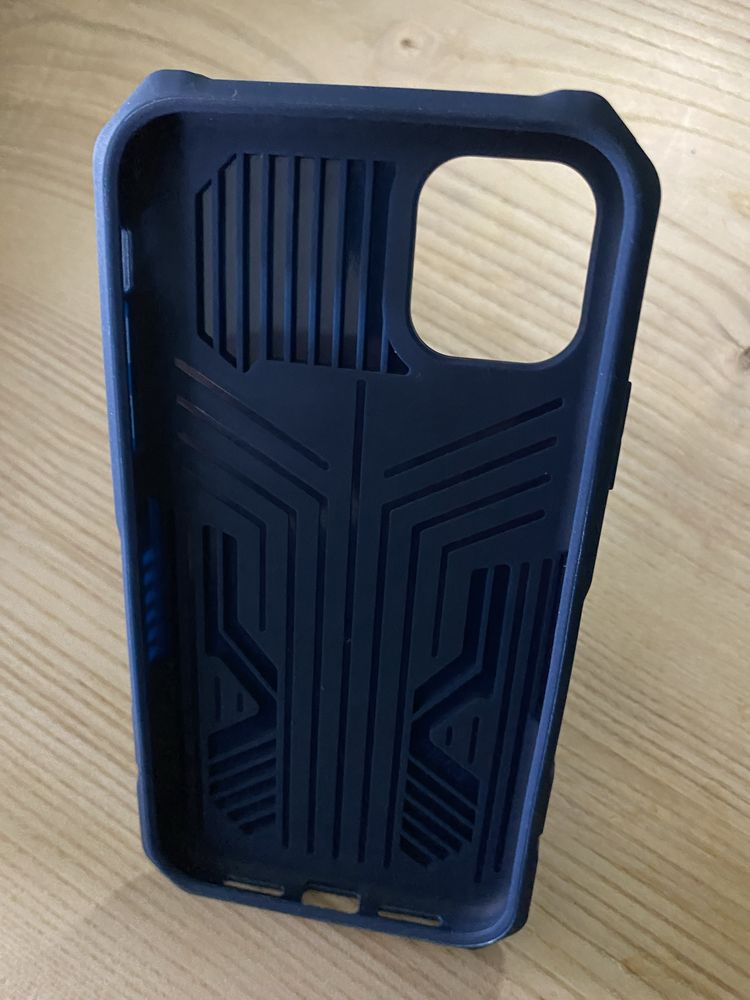 Etui obudowa case  Iphone 11 Pancerna