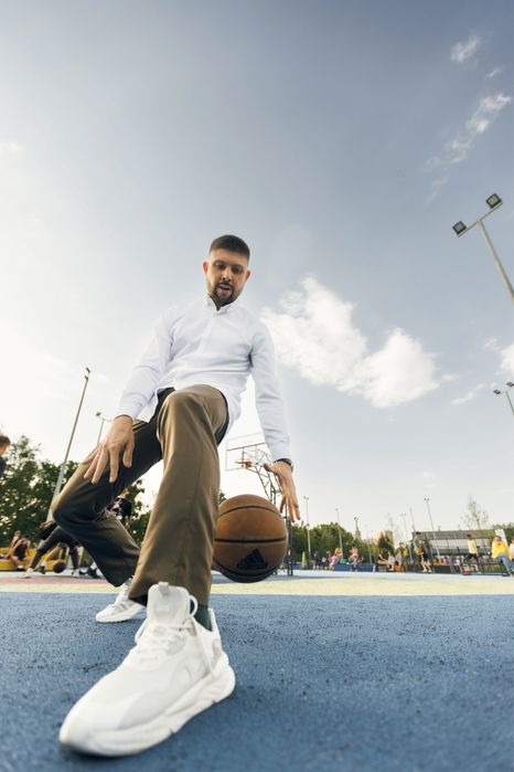 Ведучий на ваше свято: корпоратив, день народження, весілля