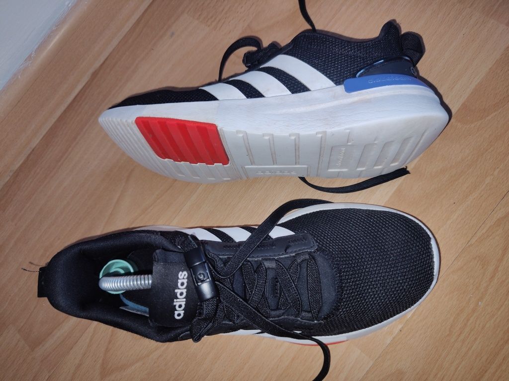 Markowe buty Adidas Racer Shoes r 36 czarne damskie obuwie do biegania