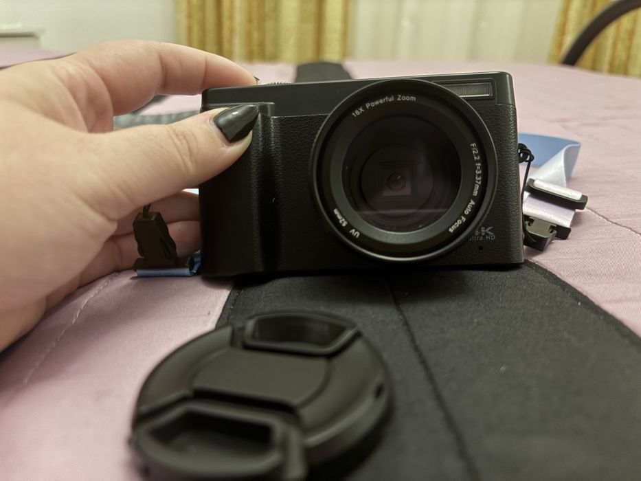 Maquina fotografica compacta nova