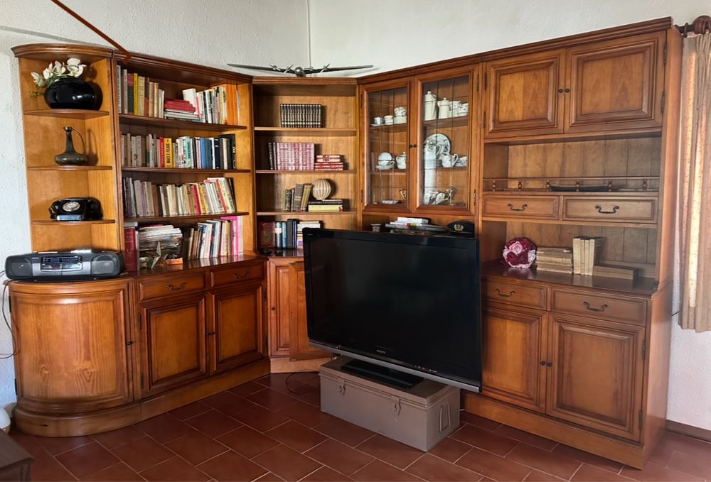 Movel de canto em cerejeira