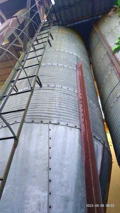 Силос 2 шт, ємність металева для сипучих,  25м3 Житомир.