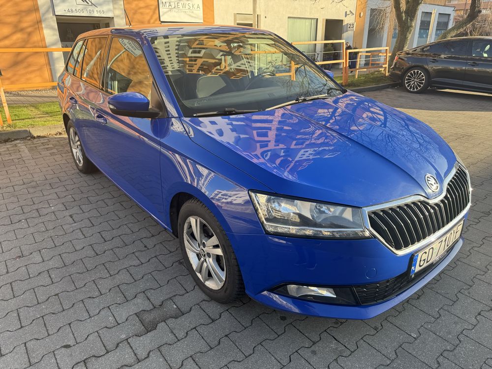 Wynajem skoda Fabia kombi ben/Gaz prywatnie lub na Taxi