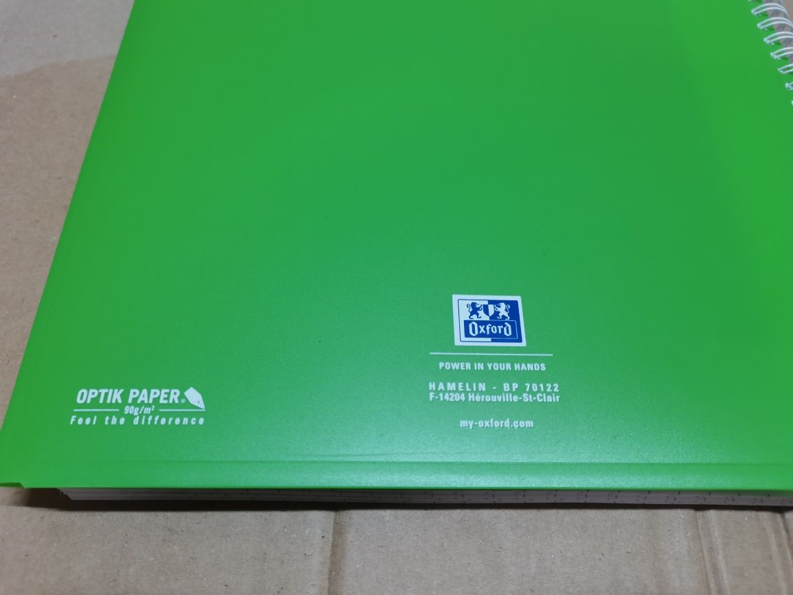 Duży zeszyt z teczką oxford Easybok 160 stron zielony