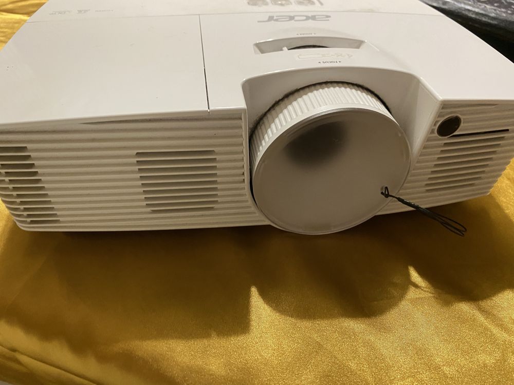 Projetor Acer , em otimo estado
