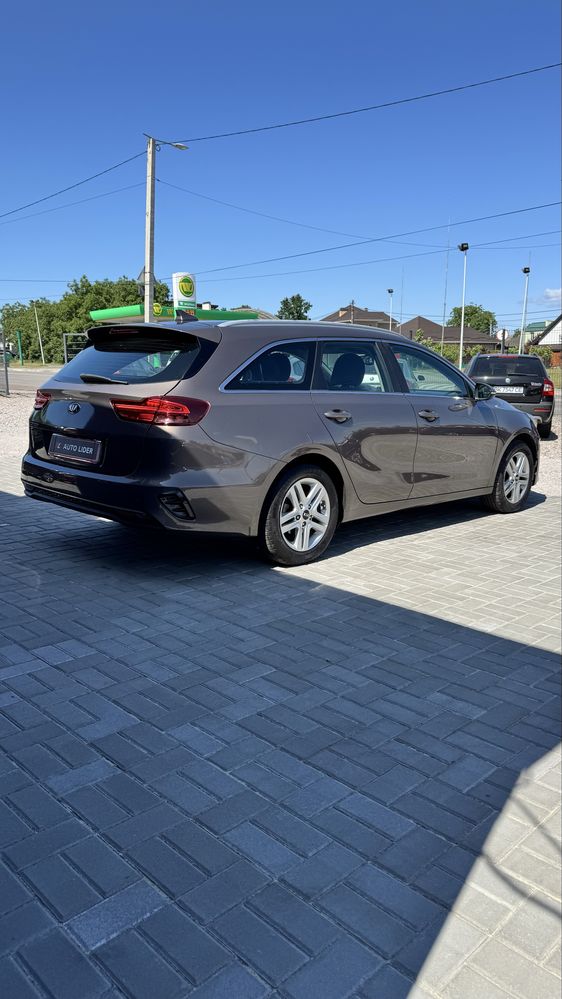 Kia Ceed Кіа Сід 2018 рік 1.6 дизель КОМПЛЕКТАЦІЯ