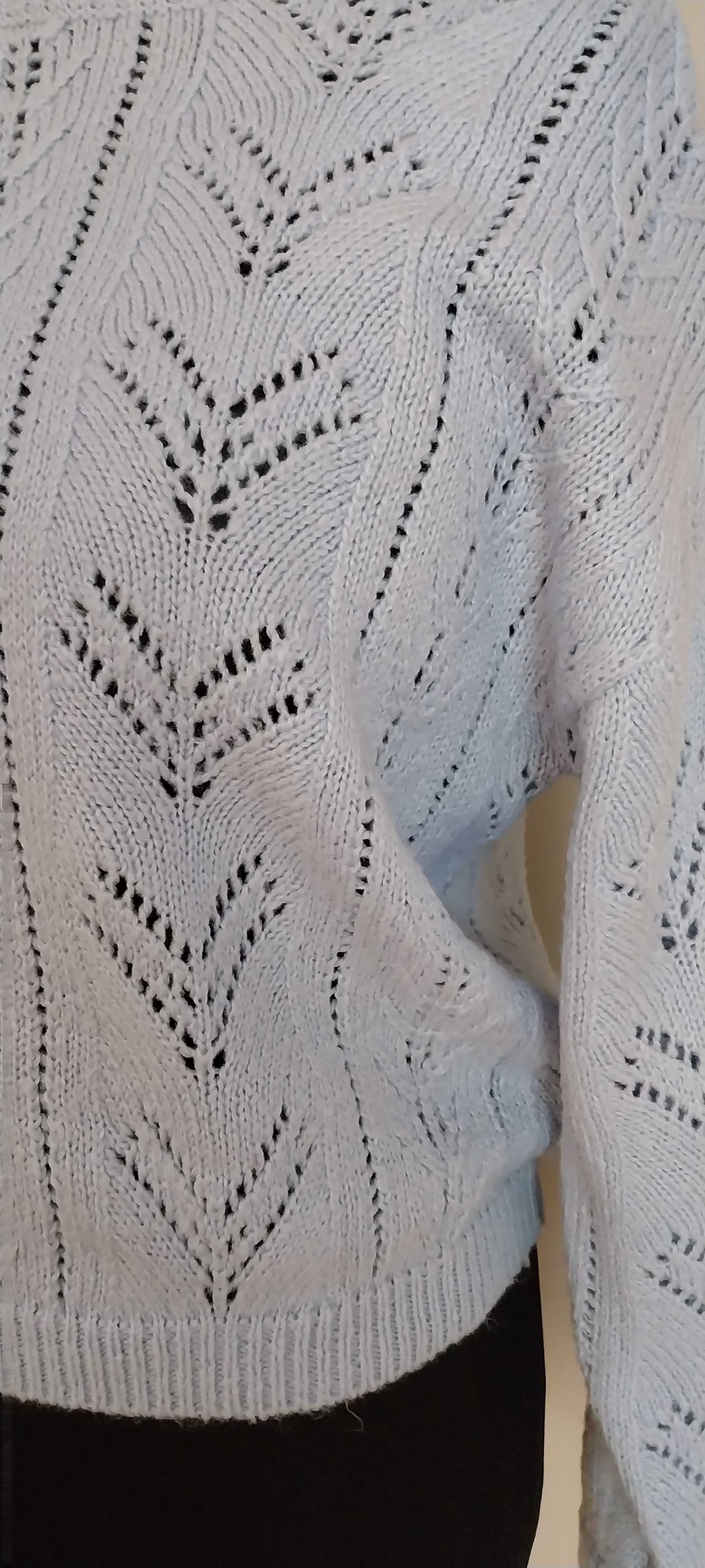 Błękitny sweter oversize House r. M/38