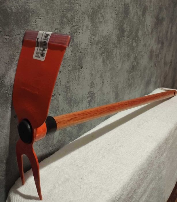 Ogrodowa motyka dziabka ogrodowa  60 cm dwustronna Tramontina