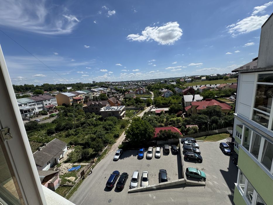 Продаж 3-к квартири в новобудові