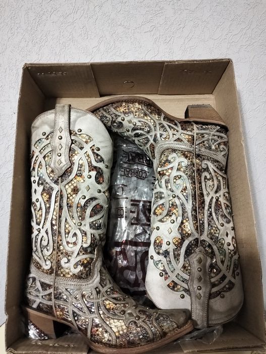 Пропоную Ковбойськи  чоботи