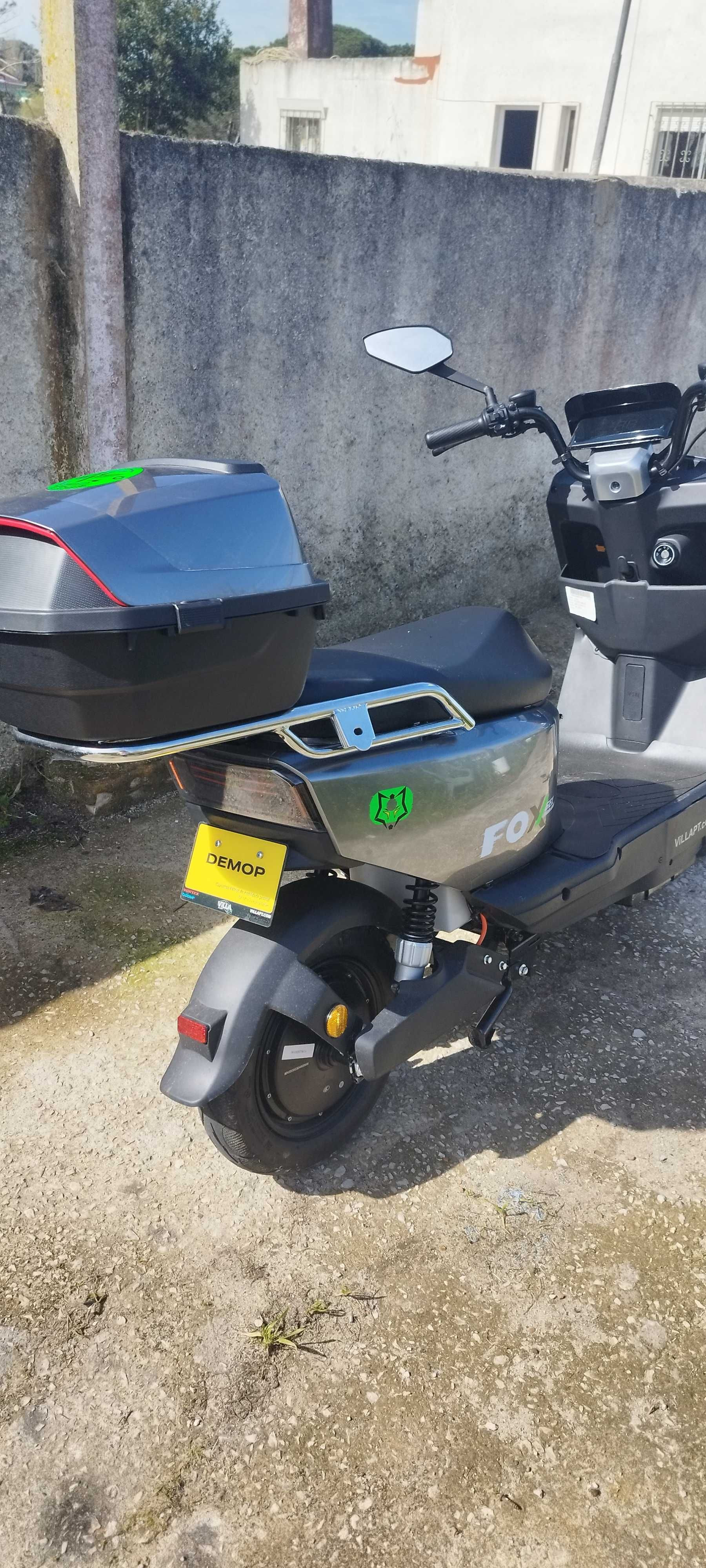 Moto elétrica  nova na garantia