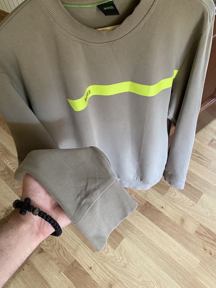 Світшот Boss оригінал L-XL як новий armani ea7