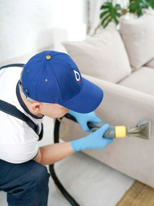 Pranie tapicerki meblowej Czyszczenie dywanów i wykladzin Pranie sofy