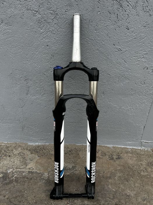 Rock Shox Recon 29 Silver TK на оси